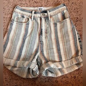 BDG Denim High Rise Mom Striped Short Size 24 Urban Outfitters 90s
